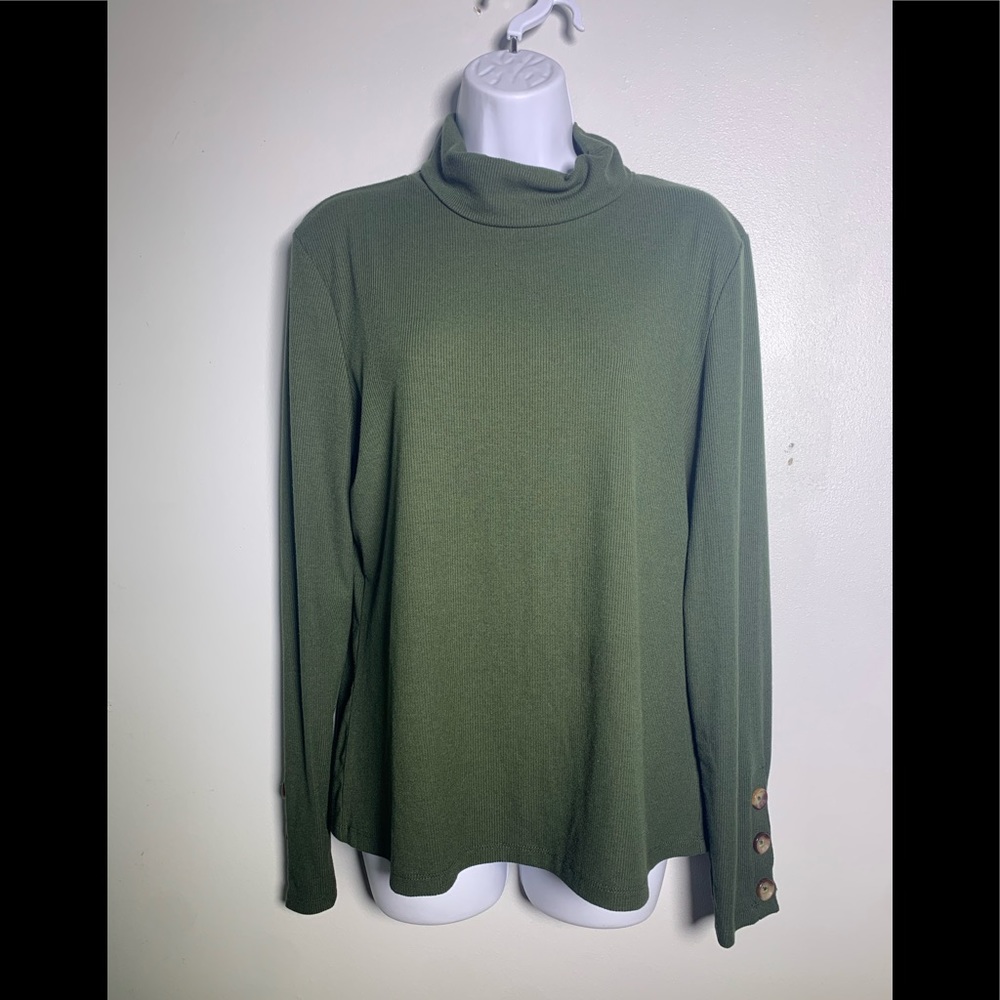 TAHARI Green Turtleneck long sleeve top Size L